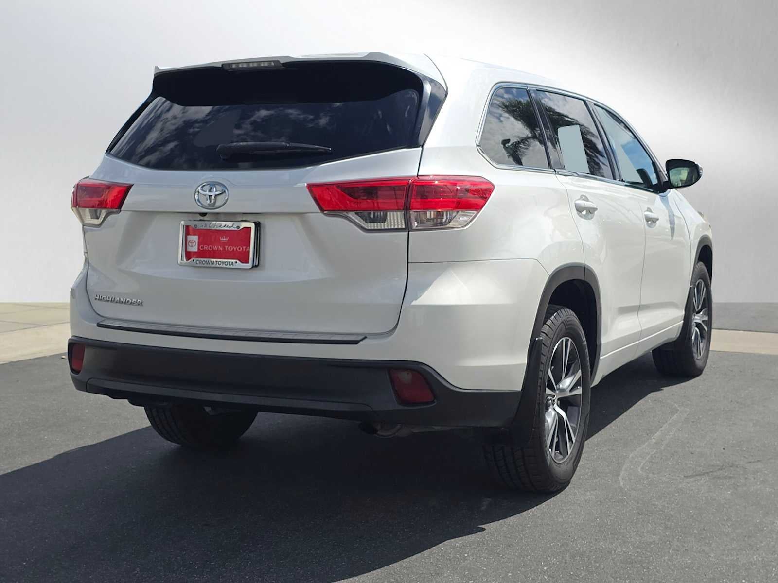 2017 Toyota Highlander LE