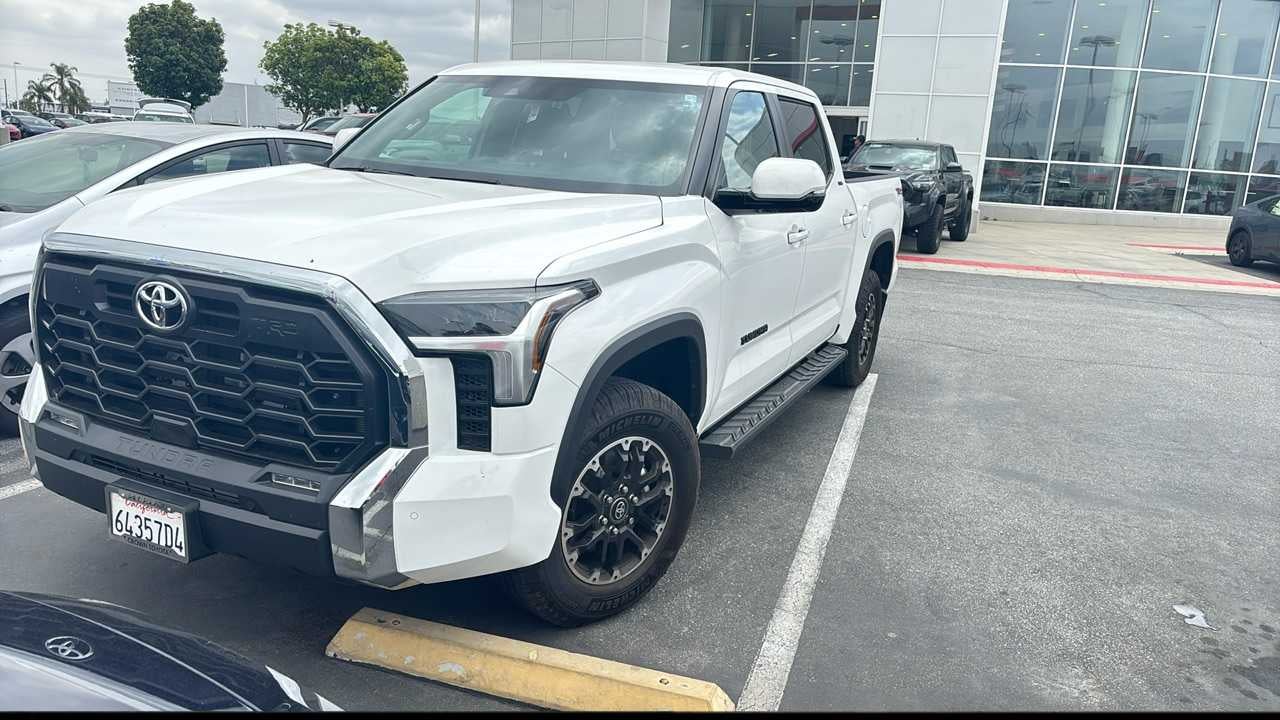 2025 Toyota Tundra SR5