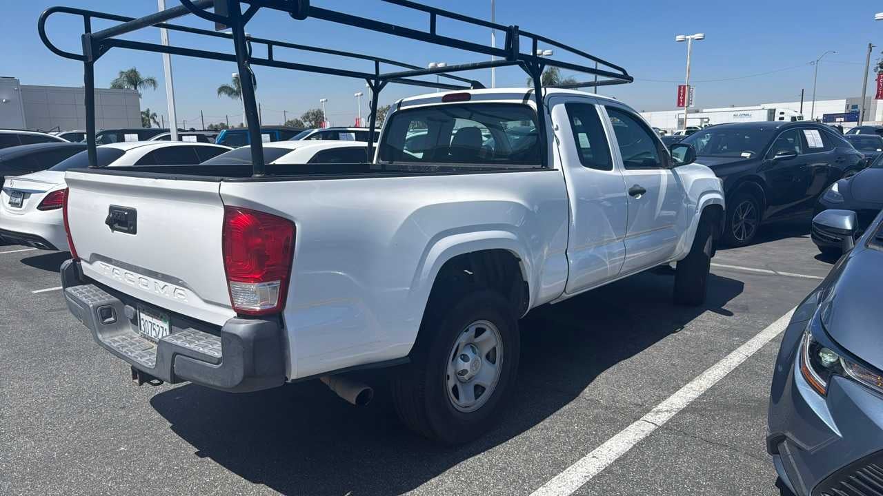 2016 Toyota Tacoma SR