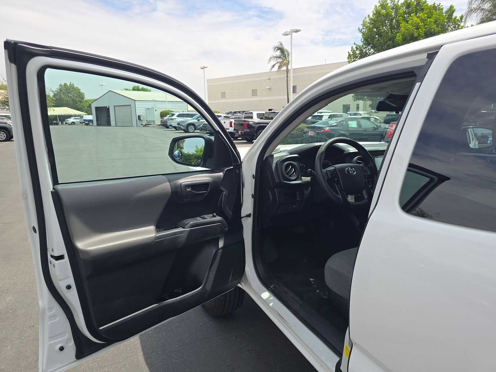 2019 Toyota Tacoma SR
