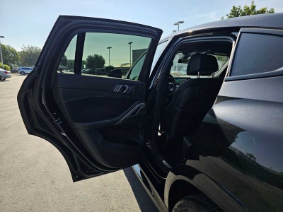 2022 BMW X6 xDrive40i xDrive40i