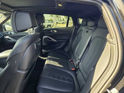 2022 BMW X6 xDrive40i xDrive40i