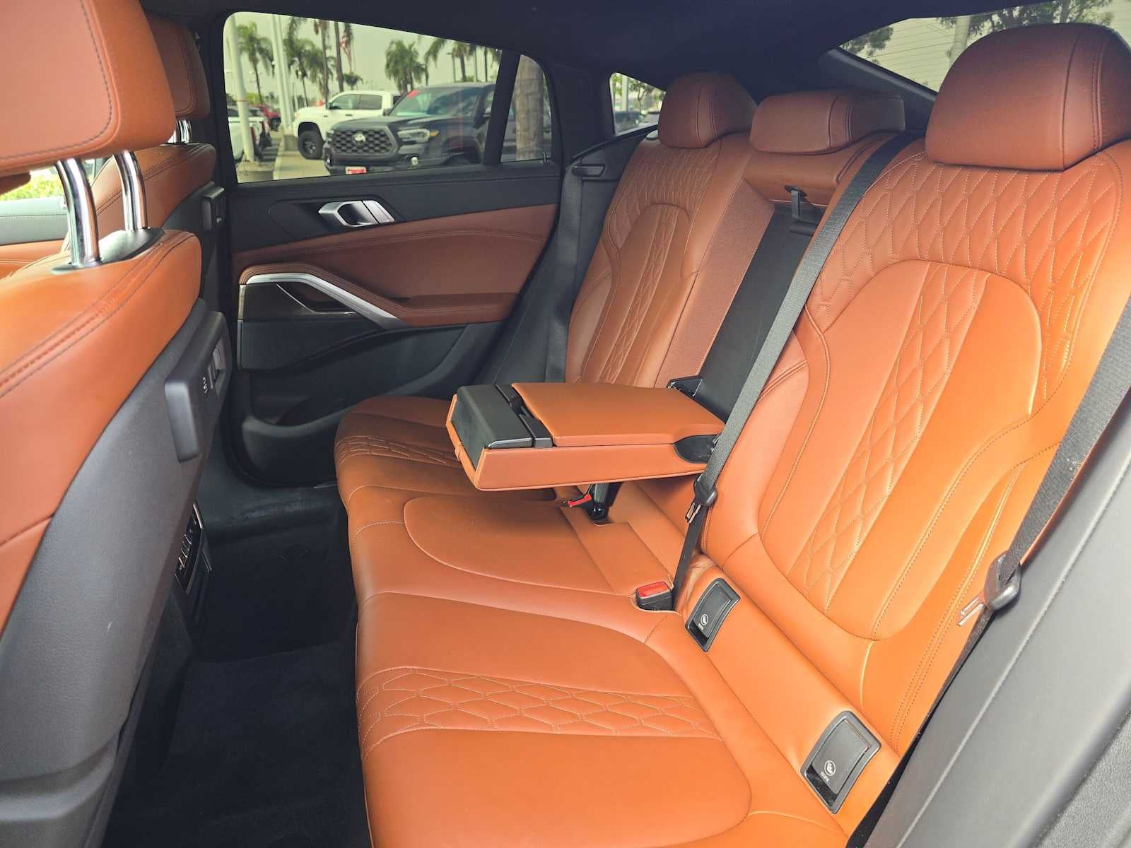 2022 BMW X6 xDrive40i xDrive40i