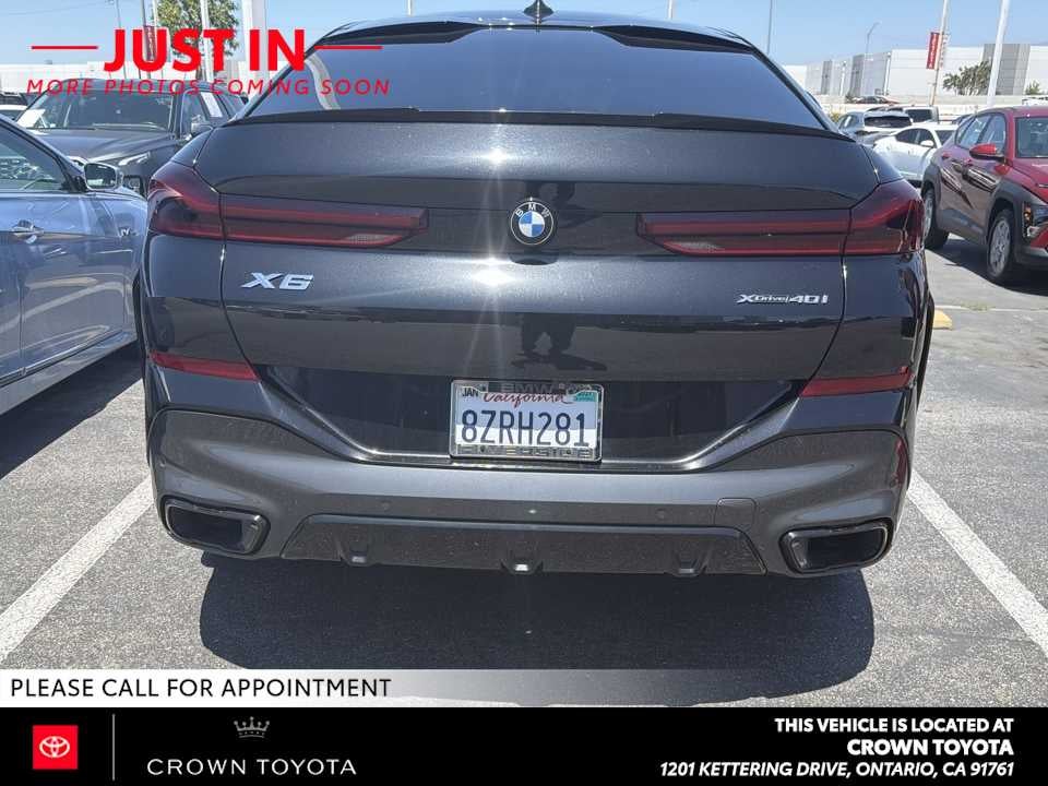 2022 BMW X6 xDrive40i xDrive40i