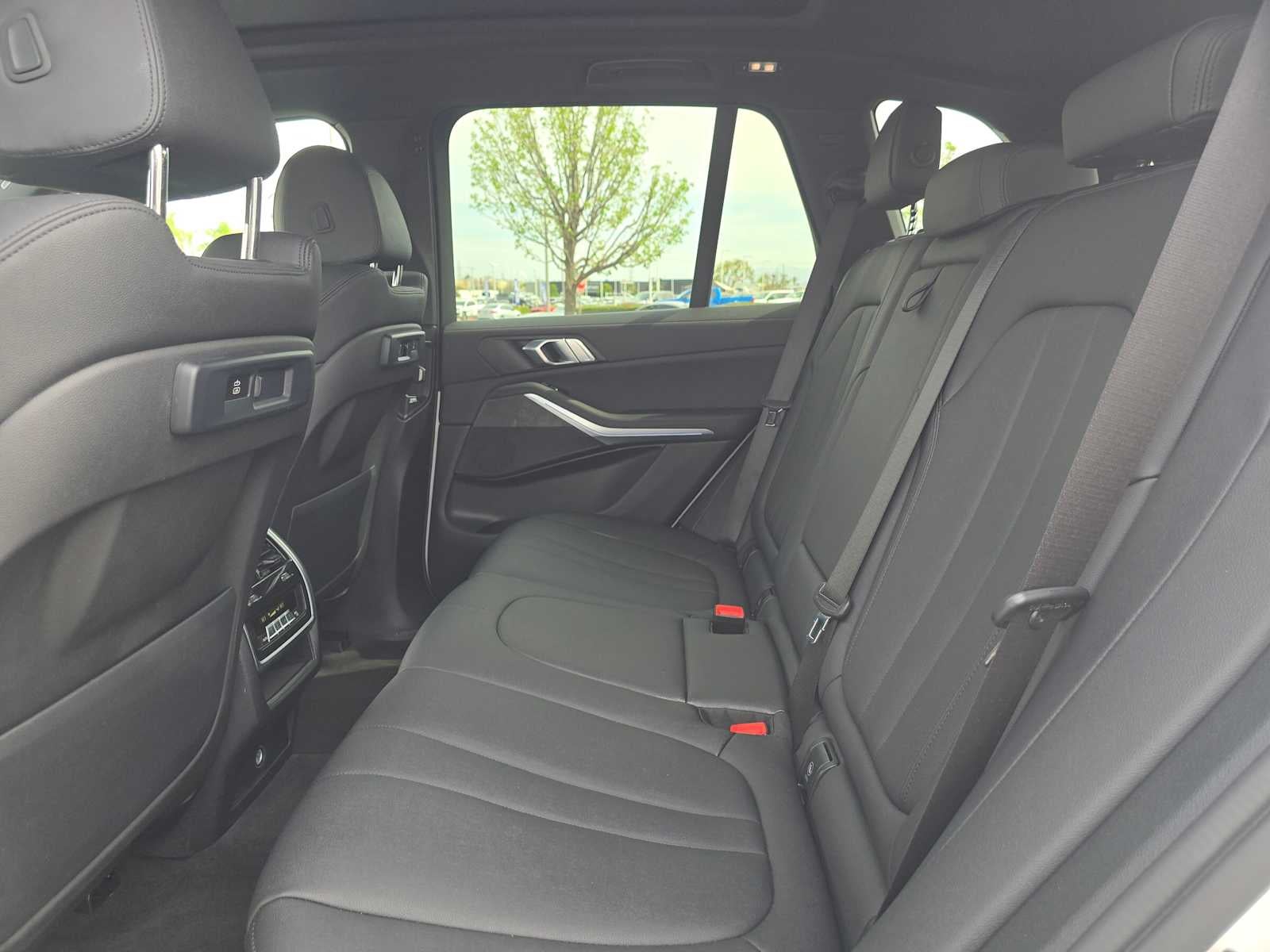 2022 BMW X5 45e - Photo 17