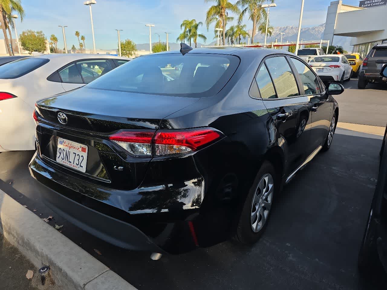Used 2025 Toyota Corolla LE with VIN 5YFB4MDE5SP272756 for sale in Kansas City