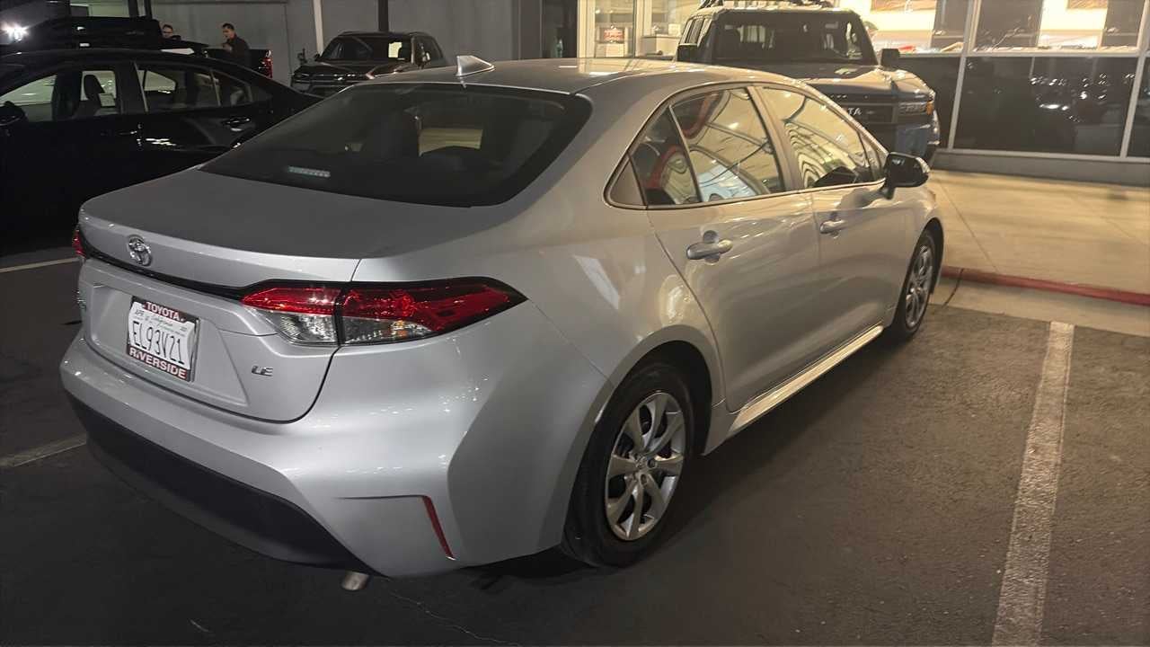 2025 Toyota Corolla LE