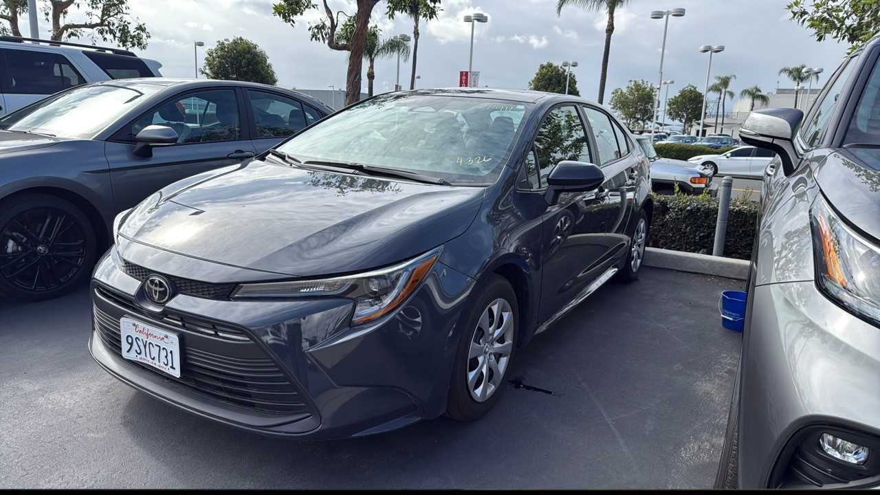2025 Toyota Corolla LE