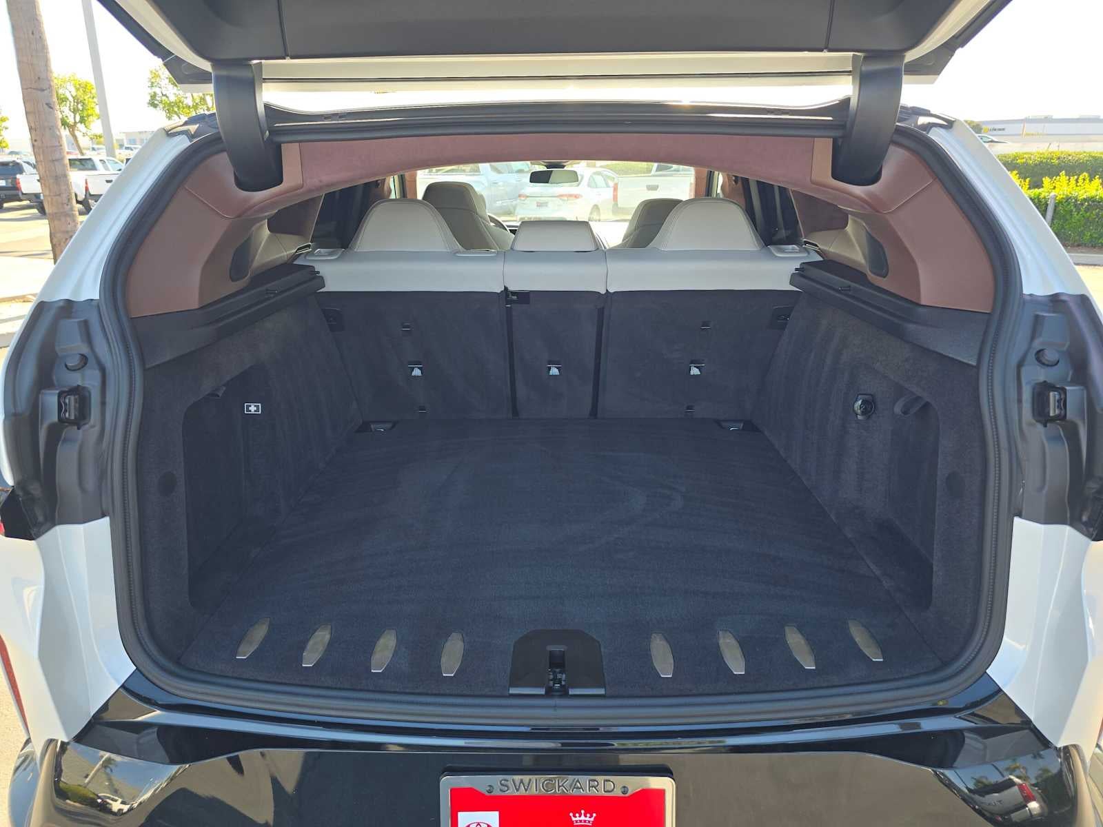 2025 BMW XM Base