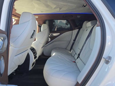 2025 BMW XM Base