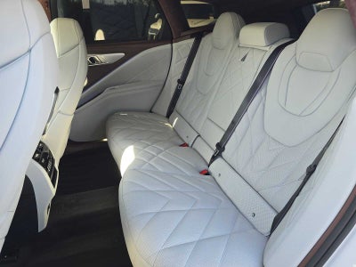 2025 BMW XM Base