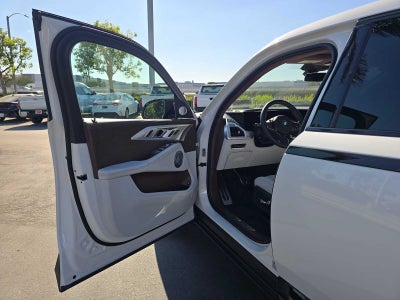 2025 BMW XM Base