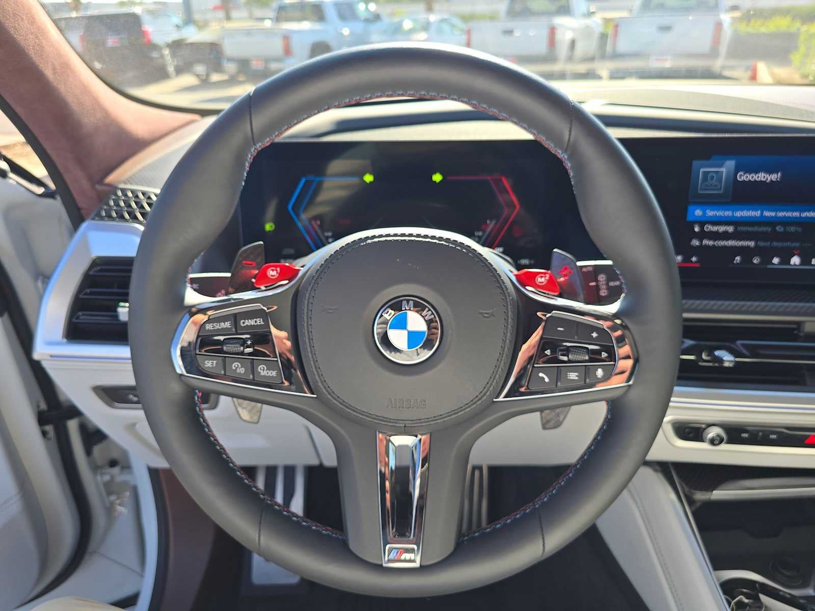2025 BMW XM Base