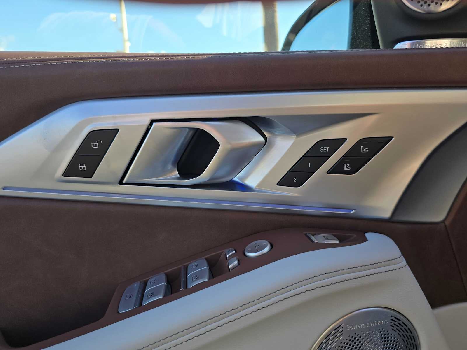 2025 BMW XM Base