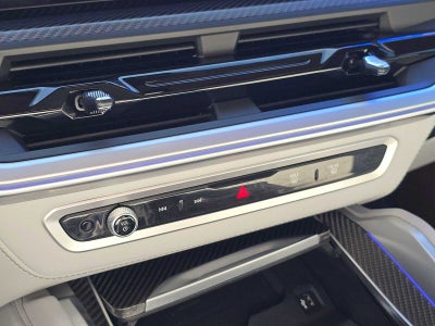 2025 BMW XM Base