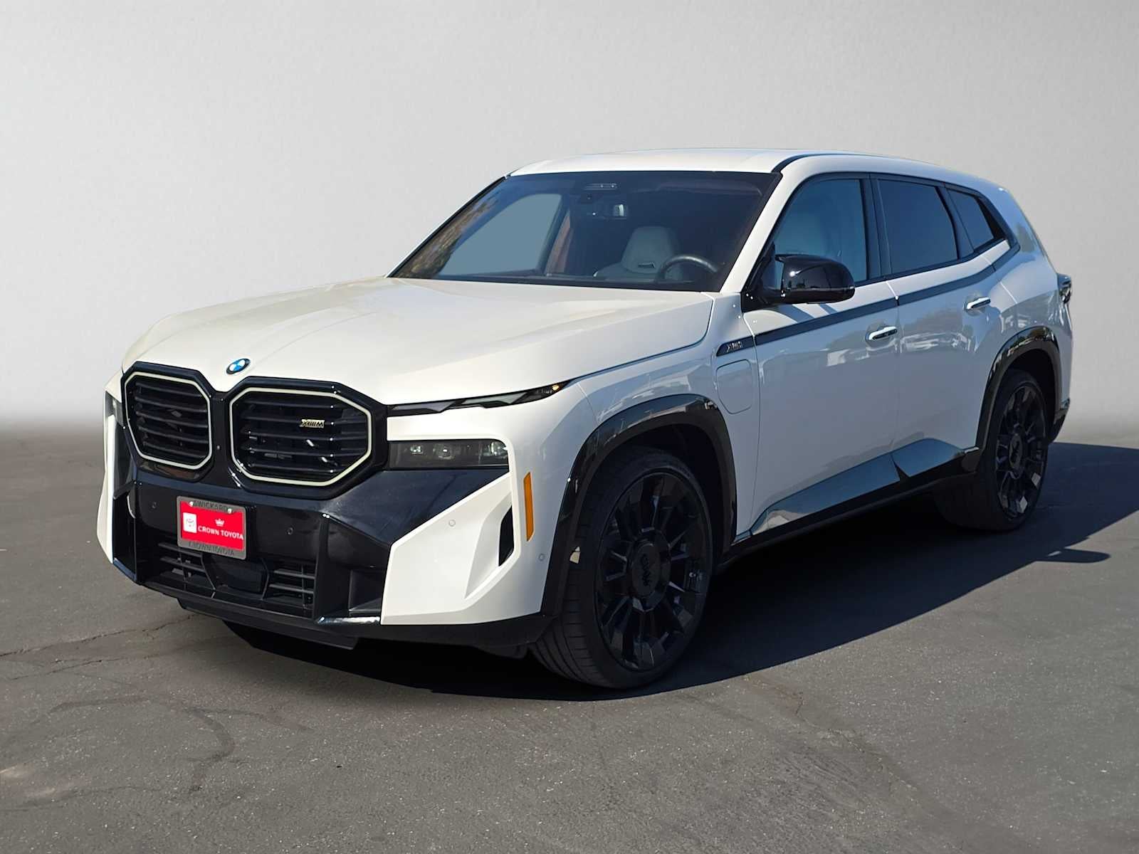 2025 BMW XM Base