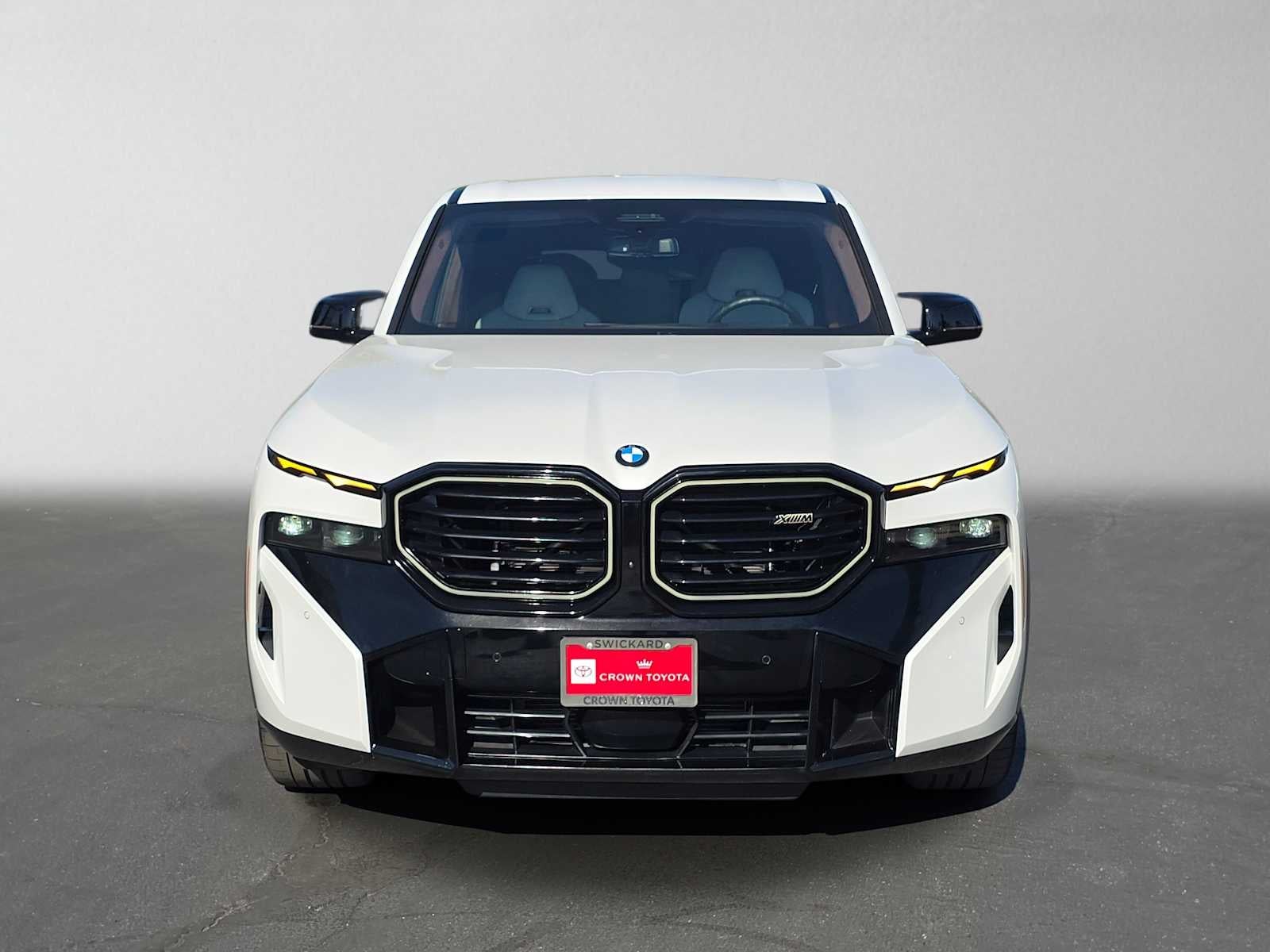 2025 BMW XM Base