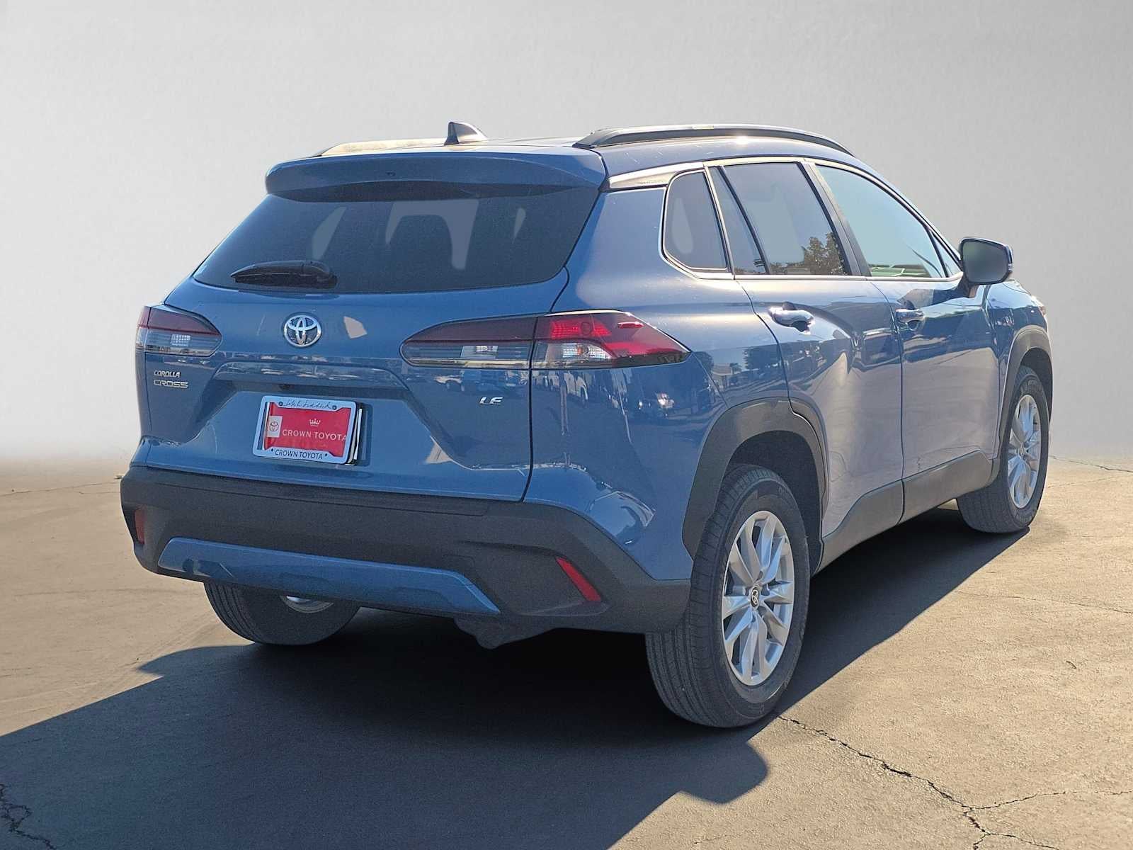 2026 Toyota Corolla Cross LE