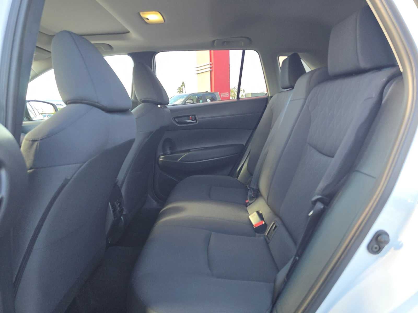 2024 Toyota Corolla Cross LE