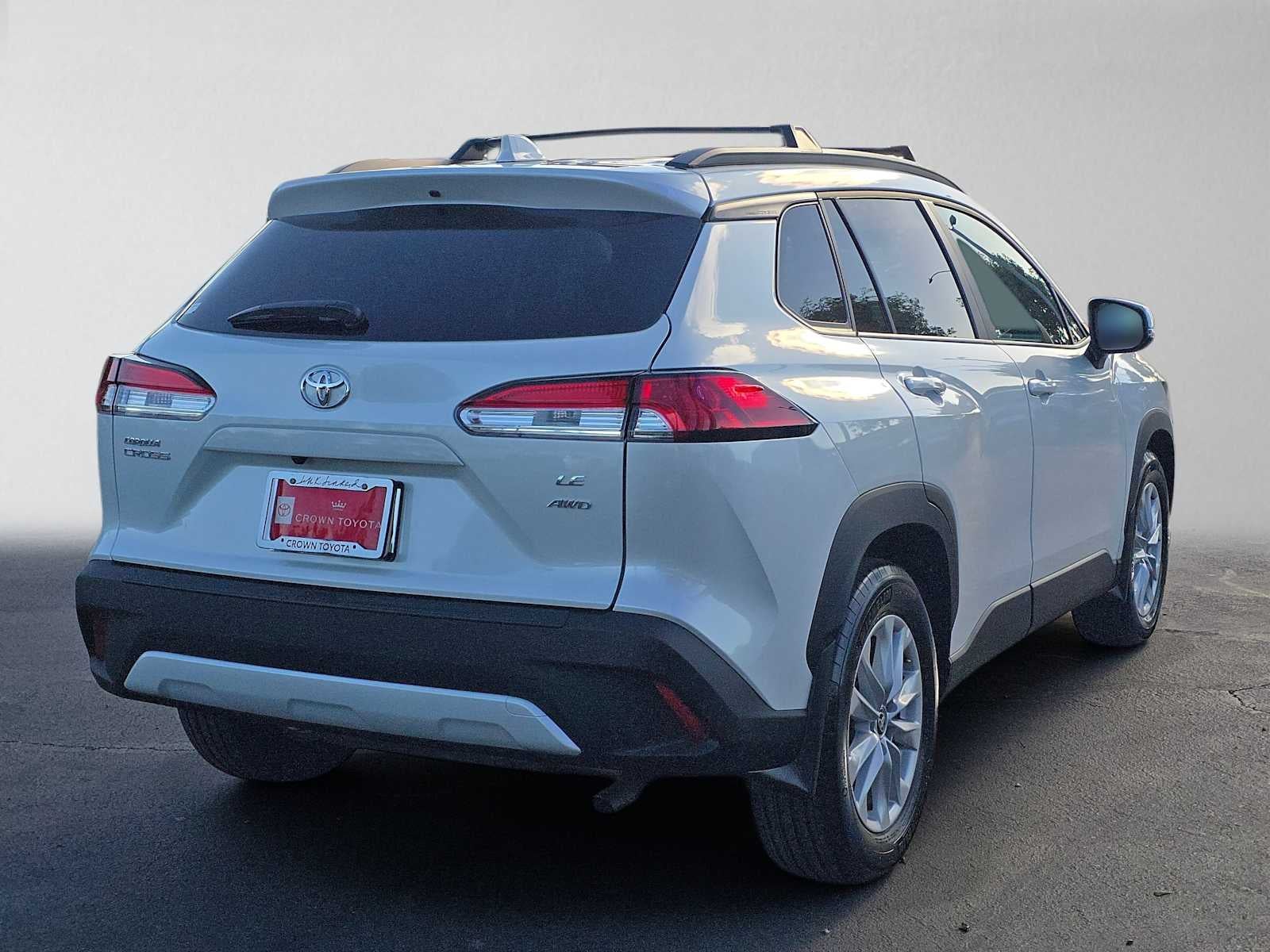 2024 Toyota Corolla Cross LE