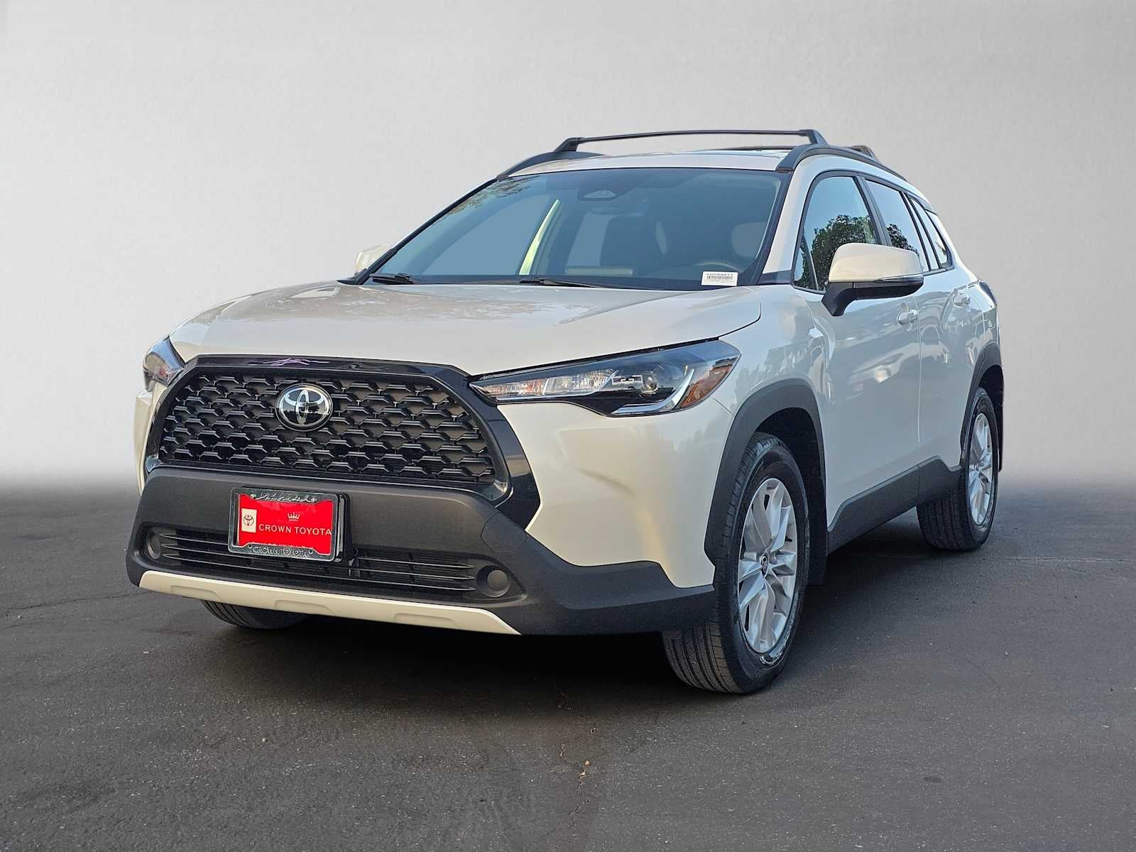 2024 Toyota Corolla Cross LE