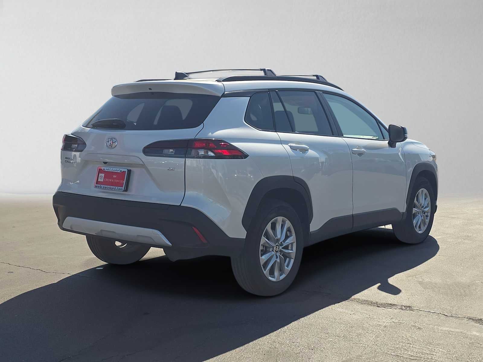 2026 Toyota Corolla Cross LE