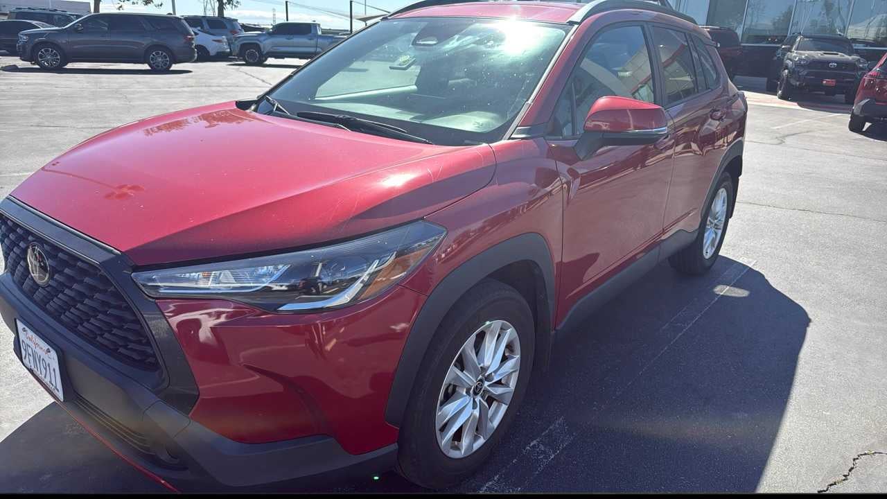 2023 Toyota Corolla Cross LE