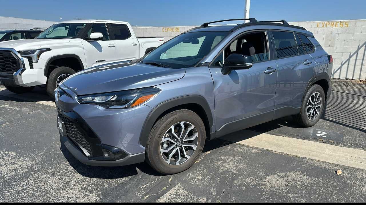 2025 Toyota Corolla Cross Hybrid SE