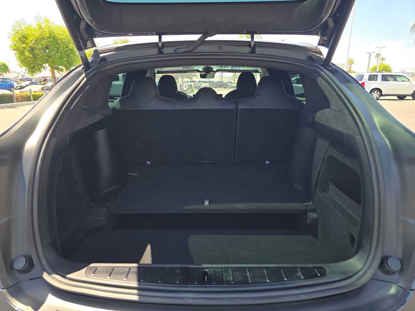 2023 Tesla Model X Base