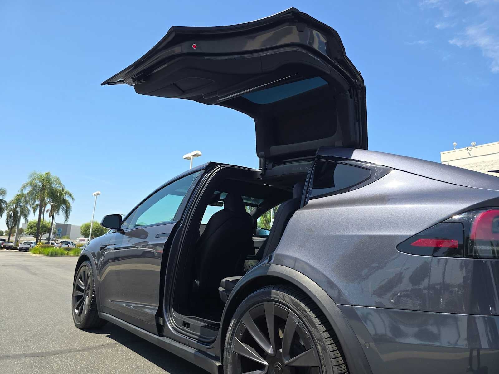 2023 Tesla Model X Base