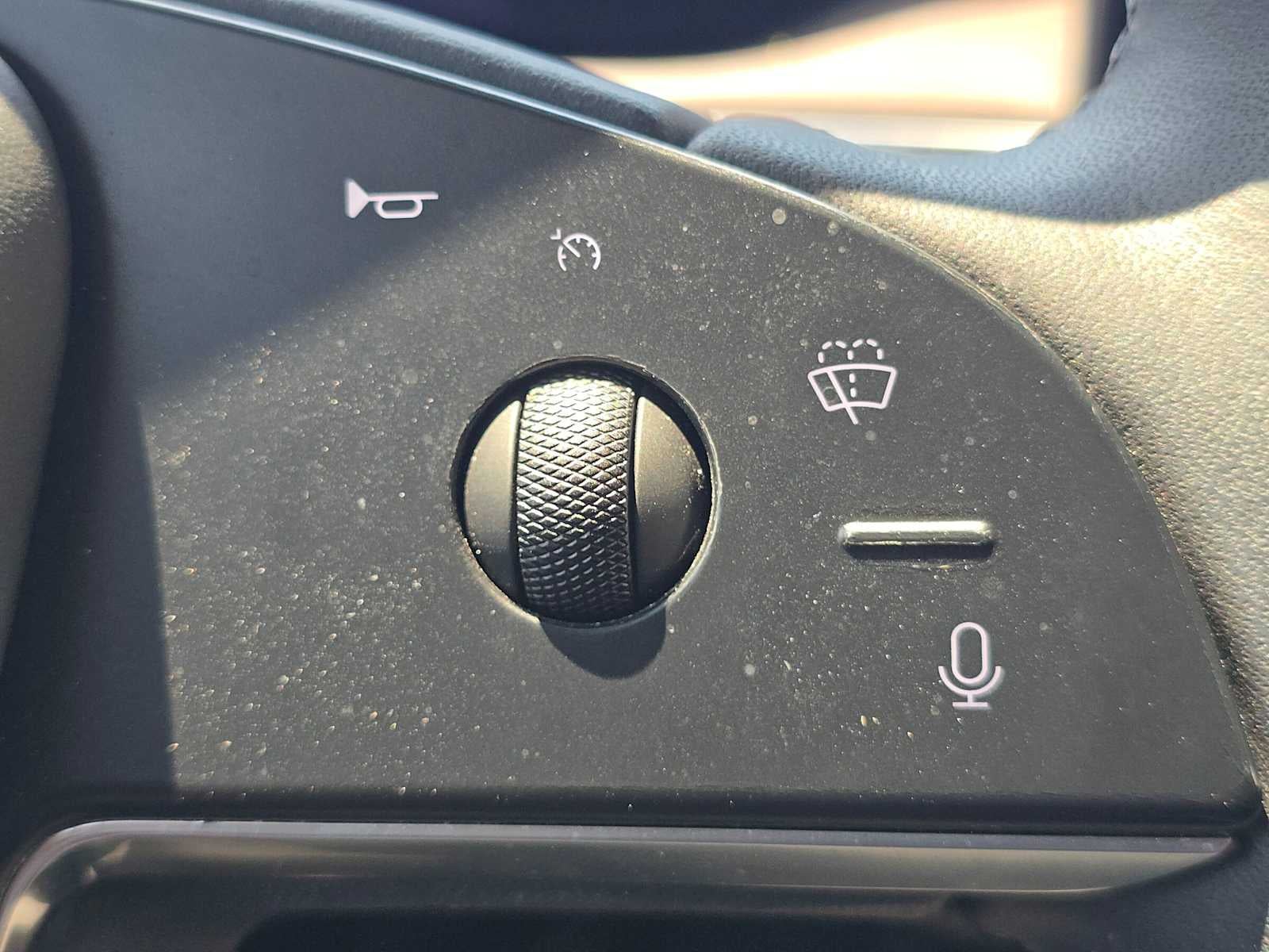 2023 Tesla Model X Base
