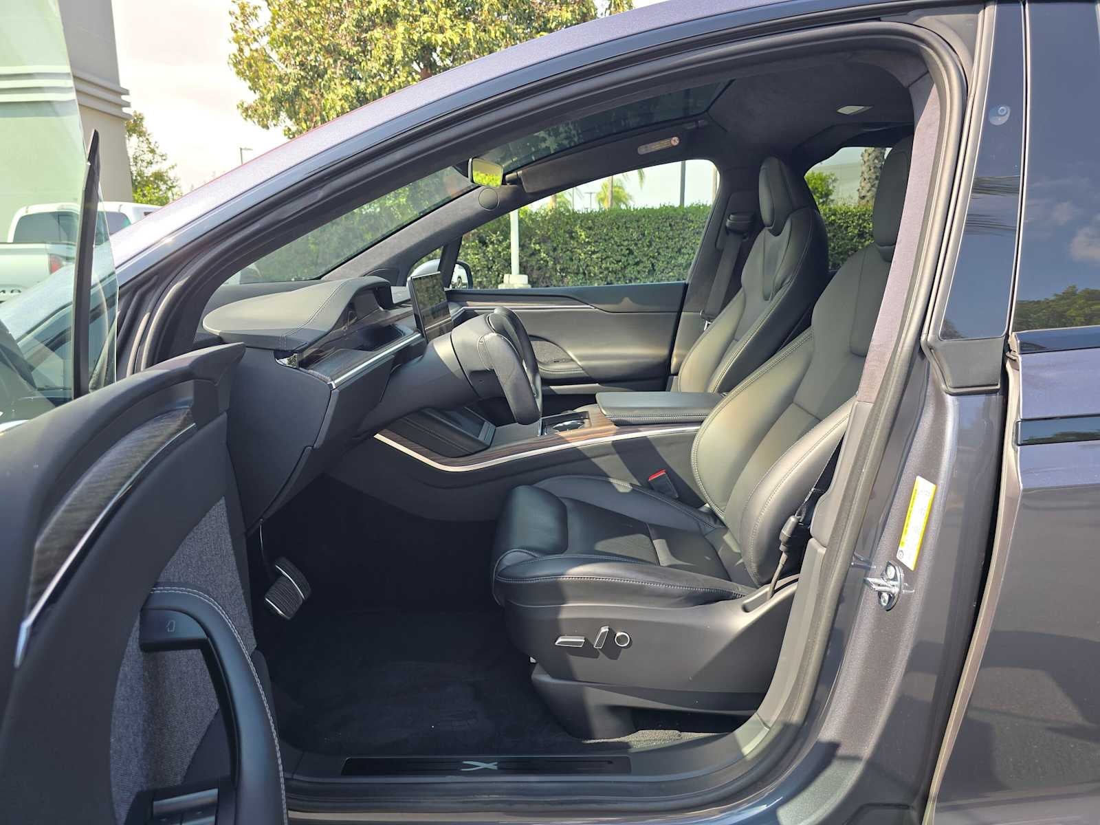 2022 Tesla Model X Base