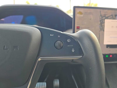 2022 Tesla Model X Base