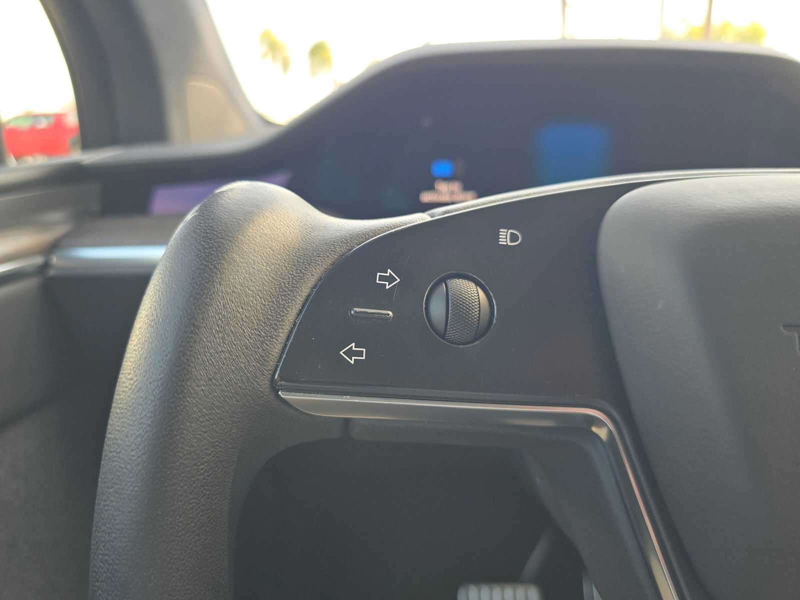 2022 Tesla Model X Base