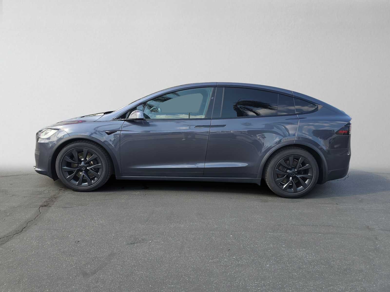 2022 Tesla Model X Base