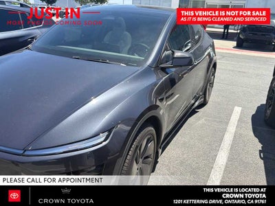 2026 Tesla Model Y Base