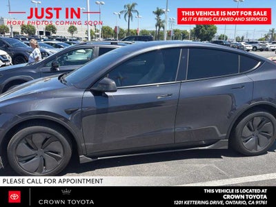 2026 Tesla Model Y Base
