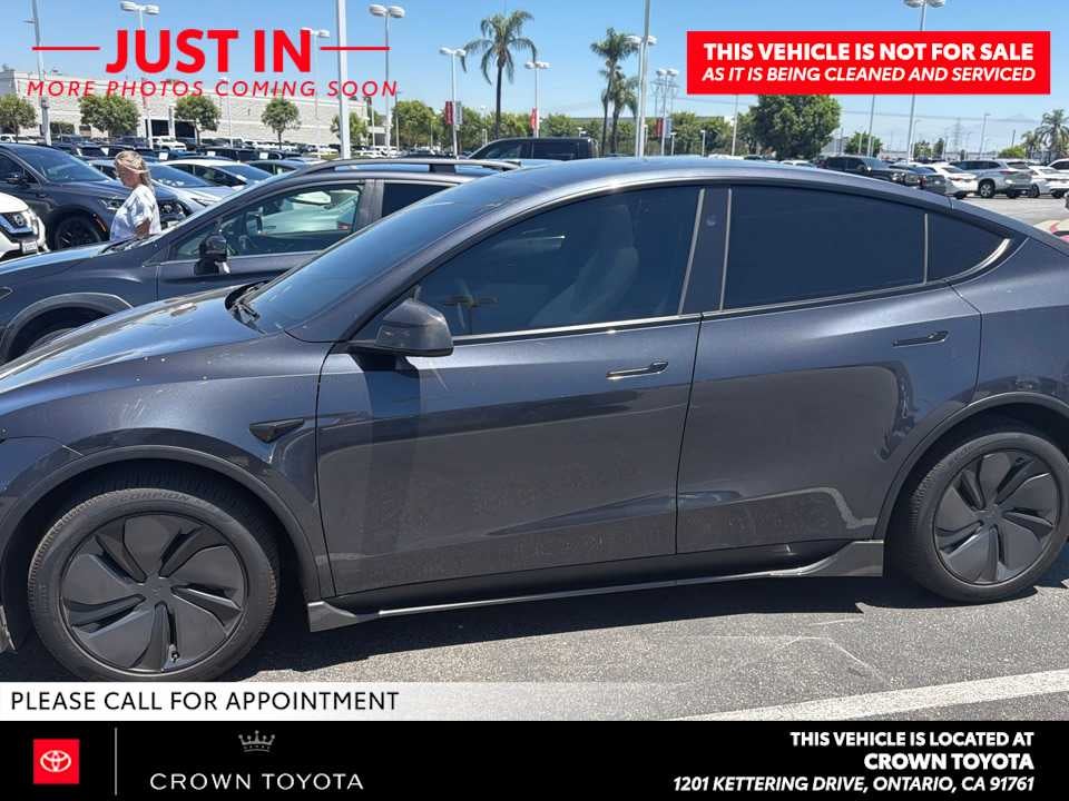 2026 Tesla Model Y Base