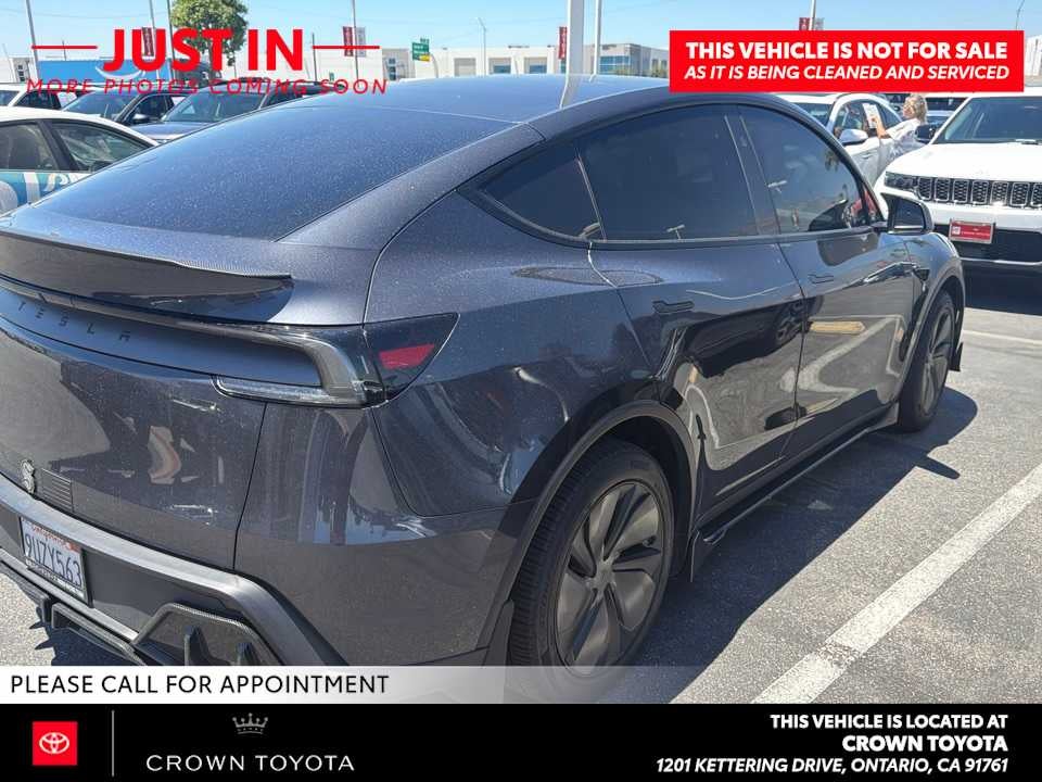 2026 Tesla Model Y Base