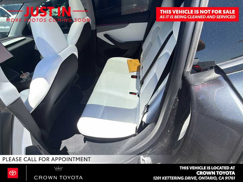 2026 Tesla Model Y Base