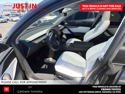2026 Tesla Model Y Base