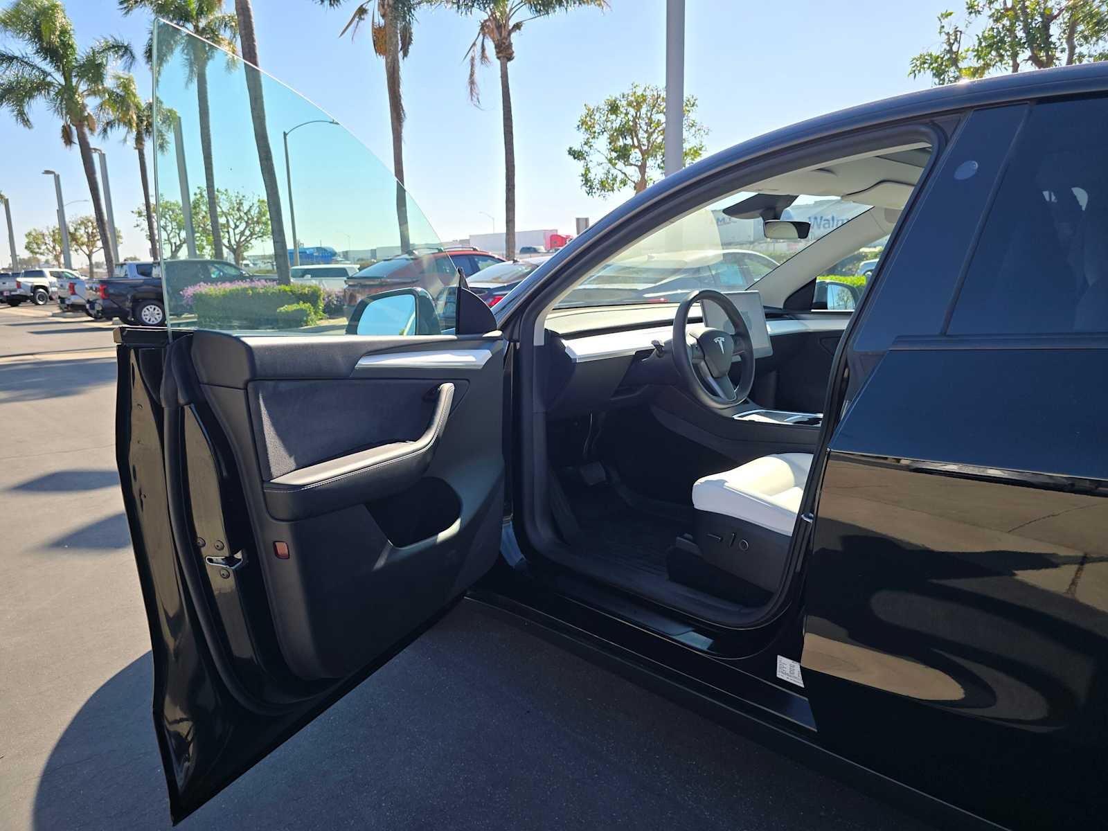 2025 Tesla Model Y Long Range