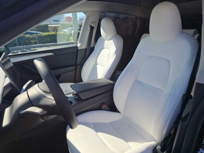 2025 Tesla Model Y Long Range