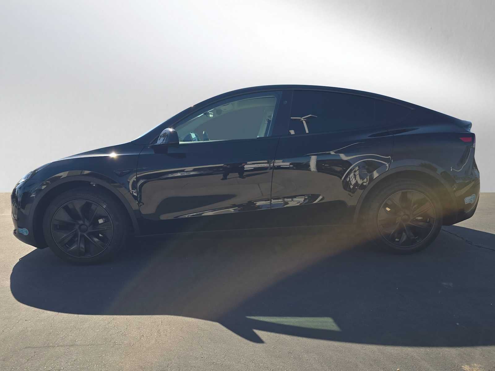 2025 Tesla Model Y Long Range
