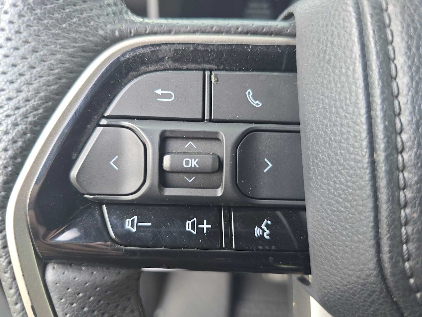 2023 Toyota Sequoia SR5