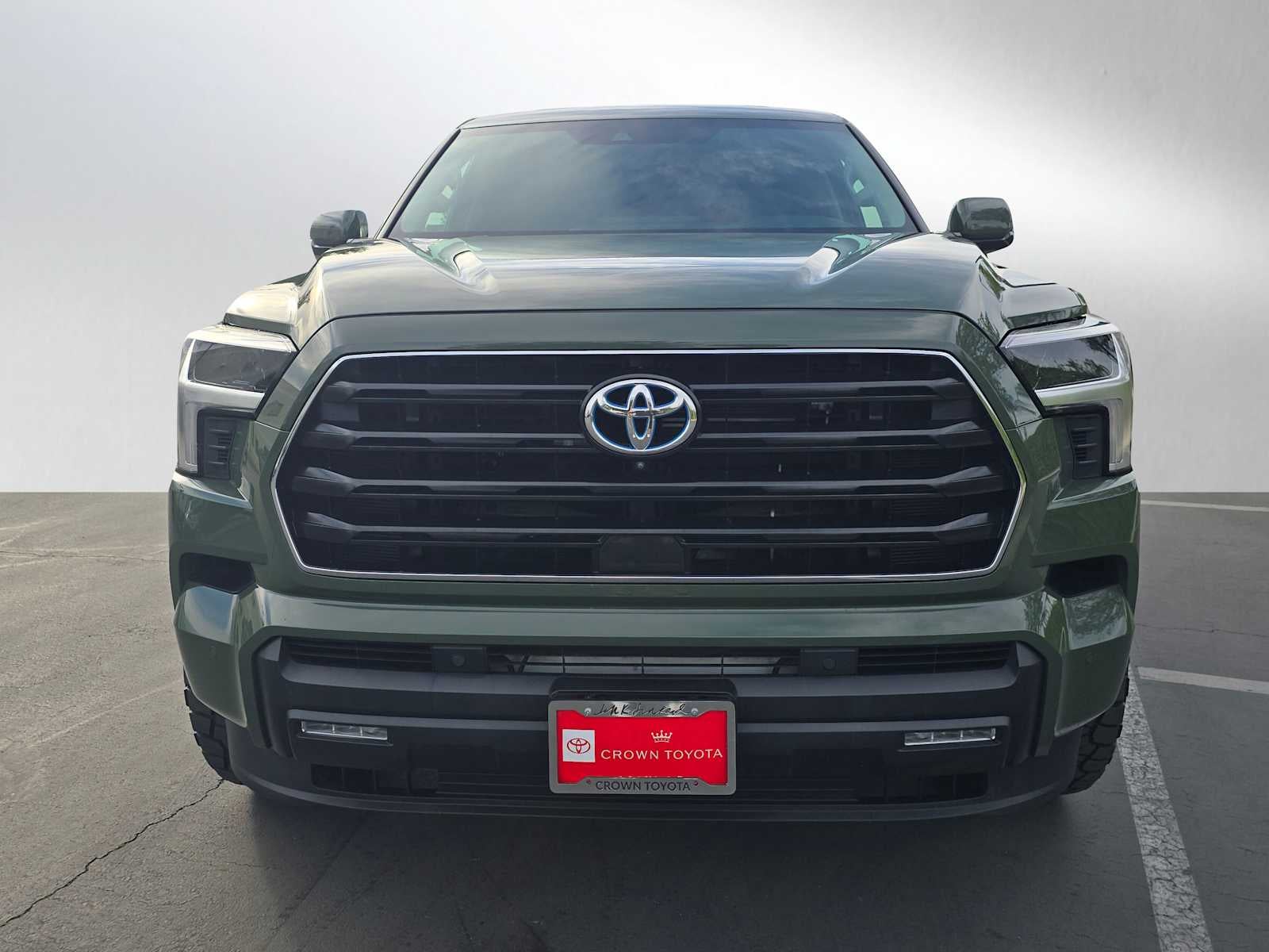 2023 Toyota Sequoia SR5