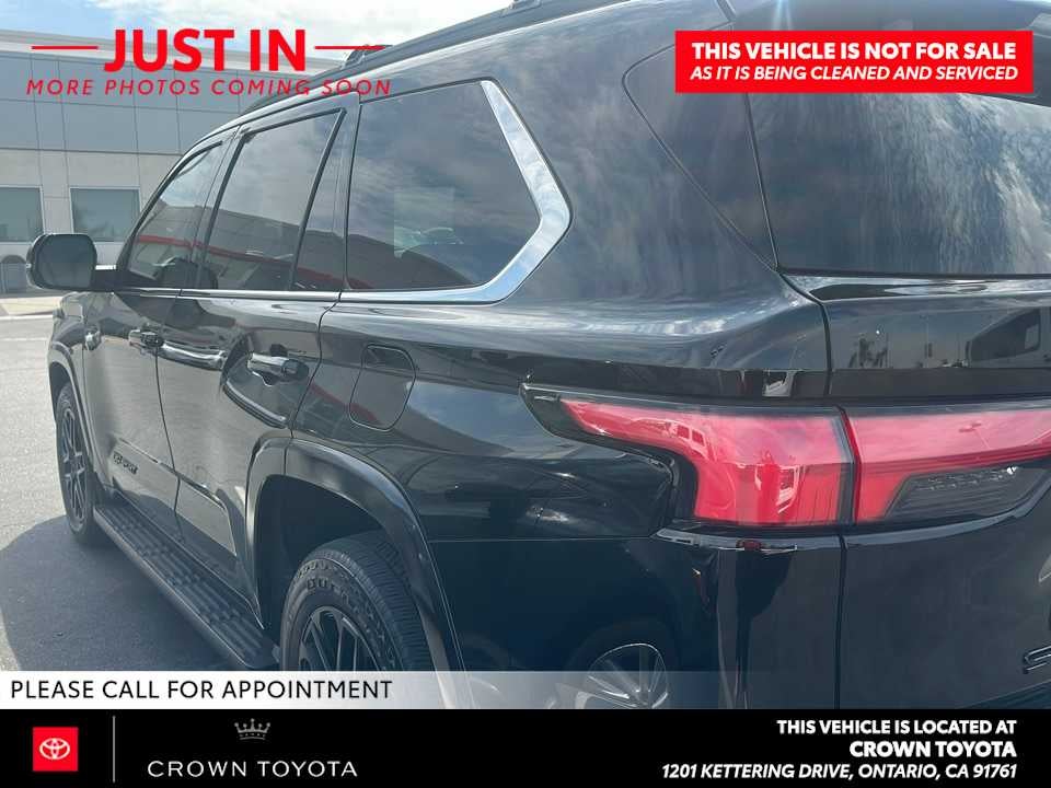 2025 Toyota Sequoia SR5