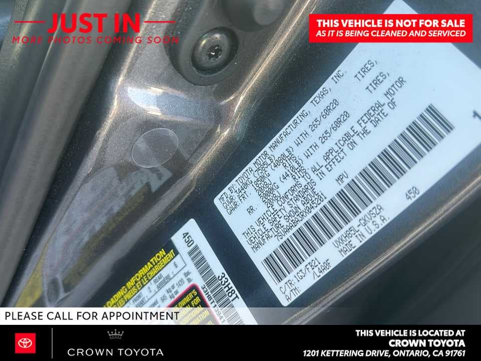 2024 Toyota Sequoia SR5