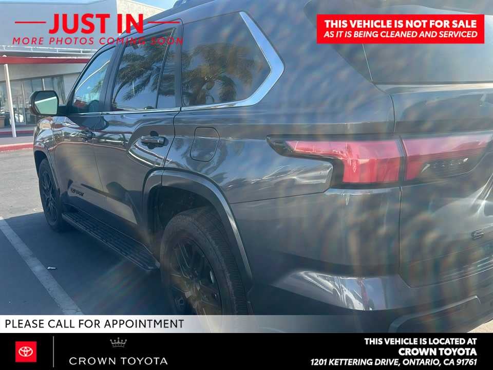 2024 Toyota Sequoia SR5