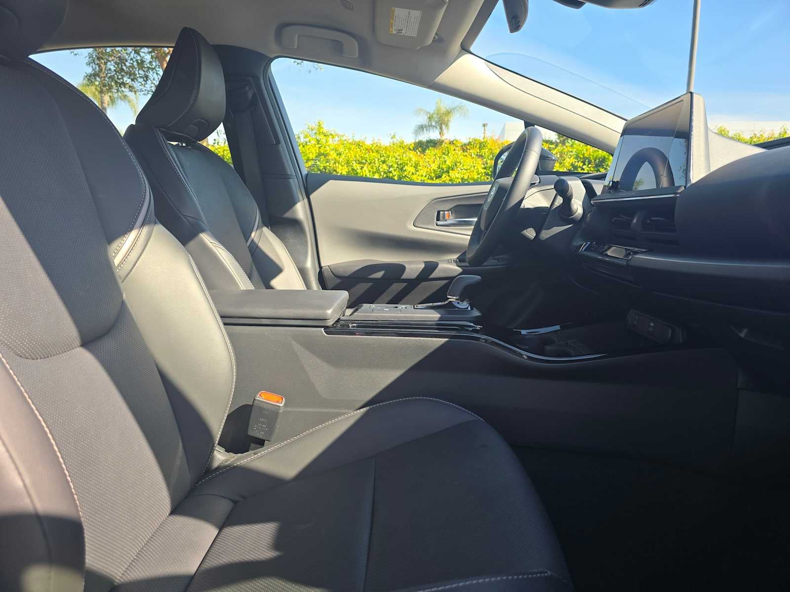 2025 Toyota Prius XLE